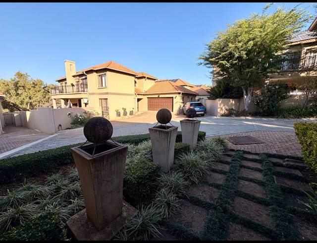 4 BEDROOM PROPERTY TO RENT IN NEWLANDS